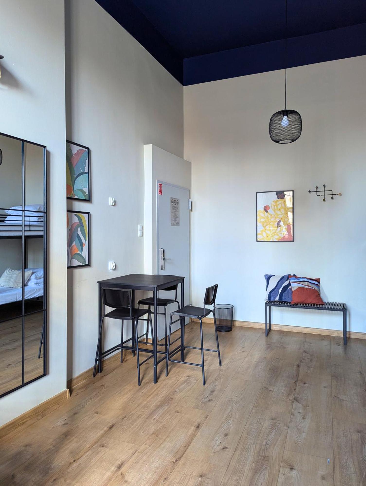 Rynek 30 Hostel Βρότσλαβ Εξωτερικό φωτογραφία